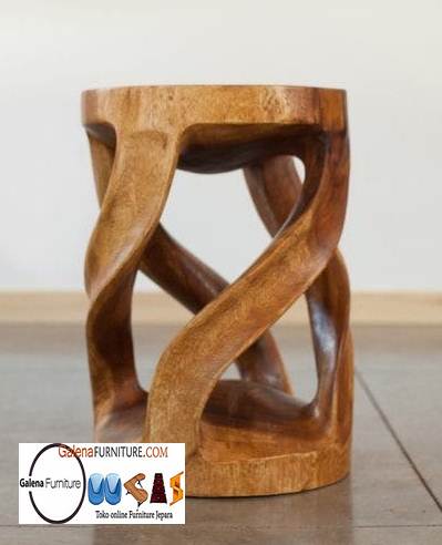 Kursi Trembesi Stool Terunik di Dunia Kayu Solid