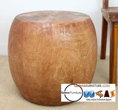 Kursi Trembesi Stool Terunik di Dunia Kayu Solid