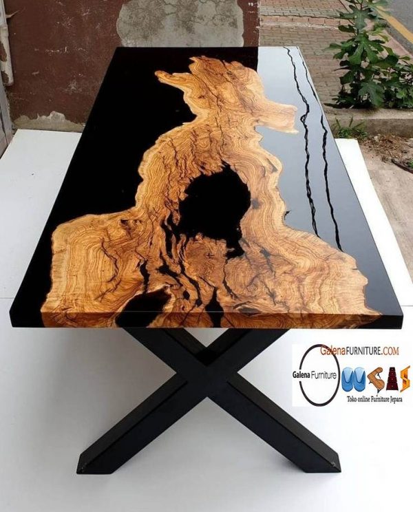 Meja Resin Kayu Jati Antik