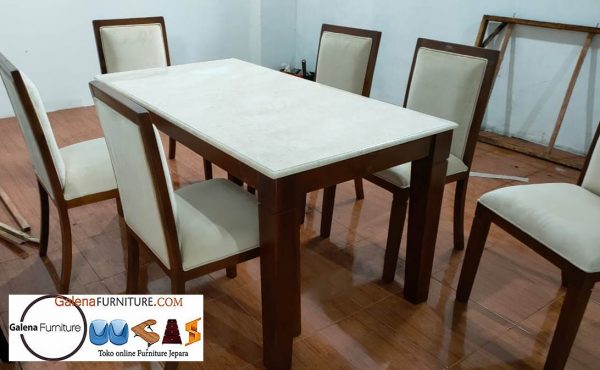 Meja Makan Marmer Informa Terbaru