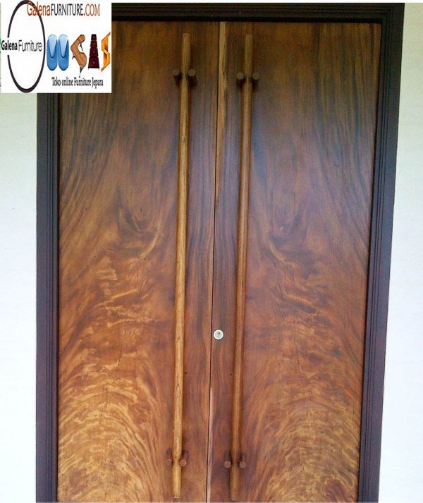 Jual Pintu Kayu Trembesi Desain Klasik Harga Murah