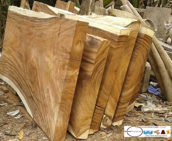 Papan Kayu Lebar Trembesi Desain Minimalis Harga Terjangkau