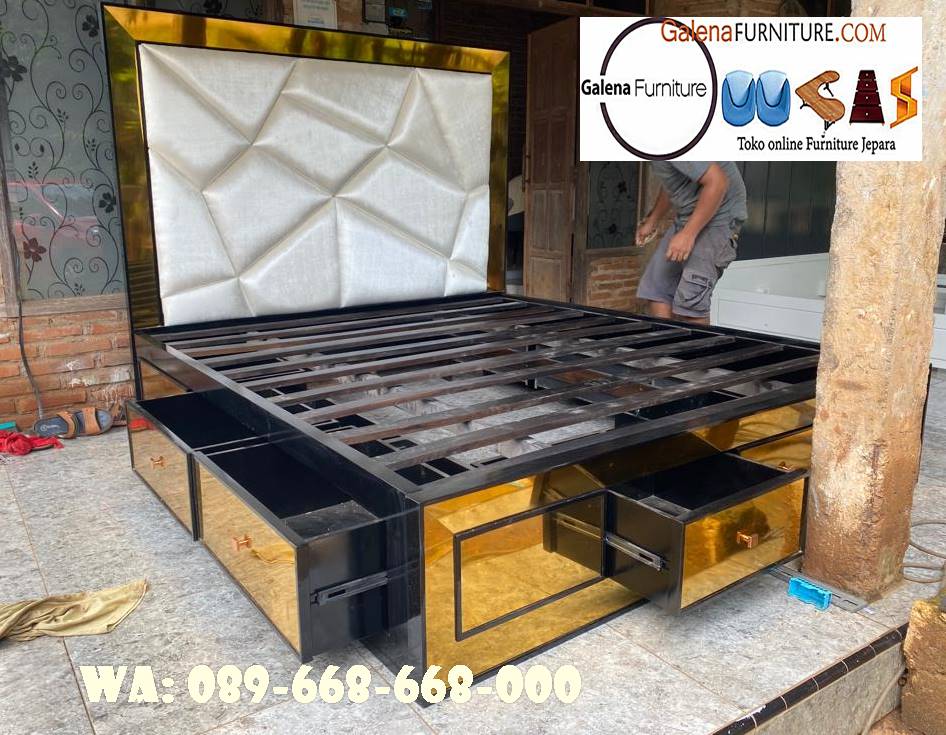 Jual Tempat Tidur Stainless Gold Mewah Harga Terjangkau