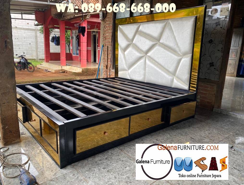 Jual Tempat Tidur Stainless Gold Mewah Harga Terjangkau