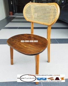 Kursi Cafe Modern Kayu Jati Minimalis Desain Simple Elegan Unik Surabaya